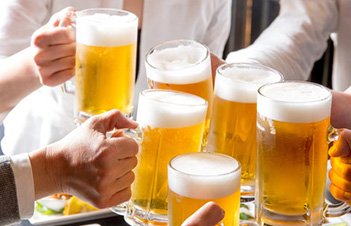 同窓会や忘・新年会など大人数での宴会